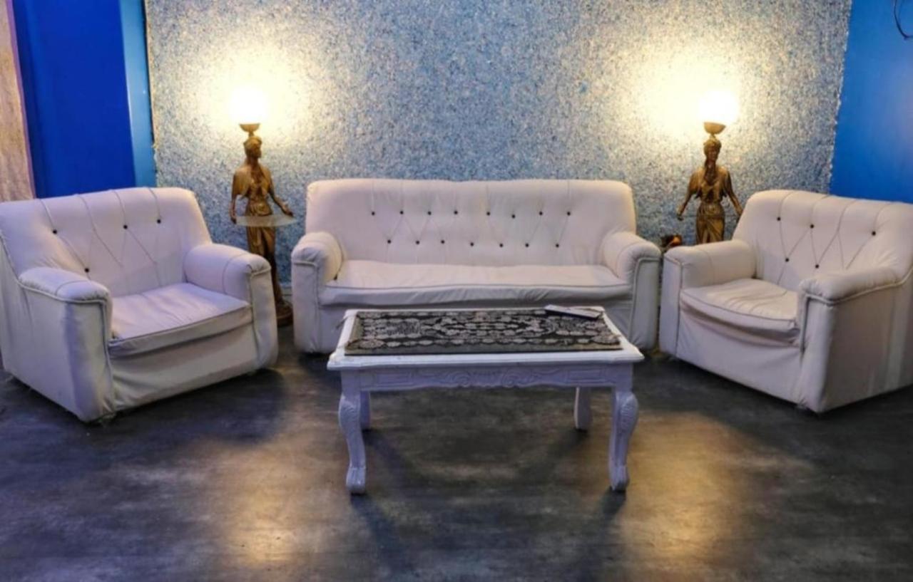 Hi Nile Plaza Hostel القاهرة المظهر الخارجي الصورة