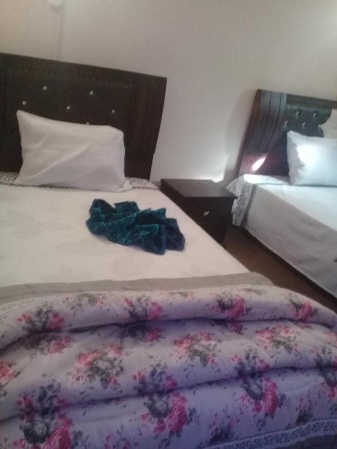 Hi Nile Plaza Hostel القاهرة المظهر الخارجي الصورة